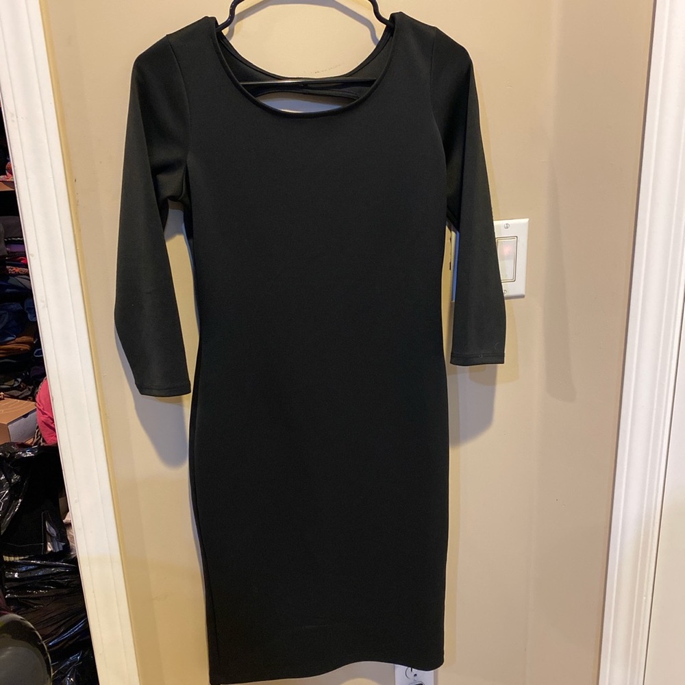 Backless fitted little black dress
